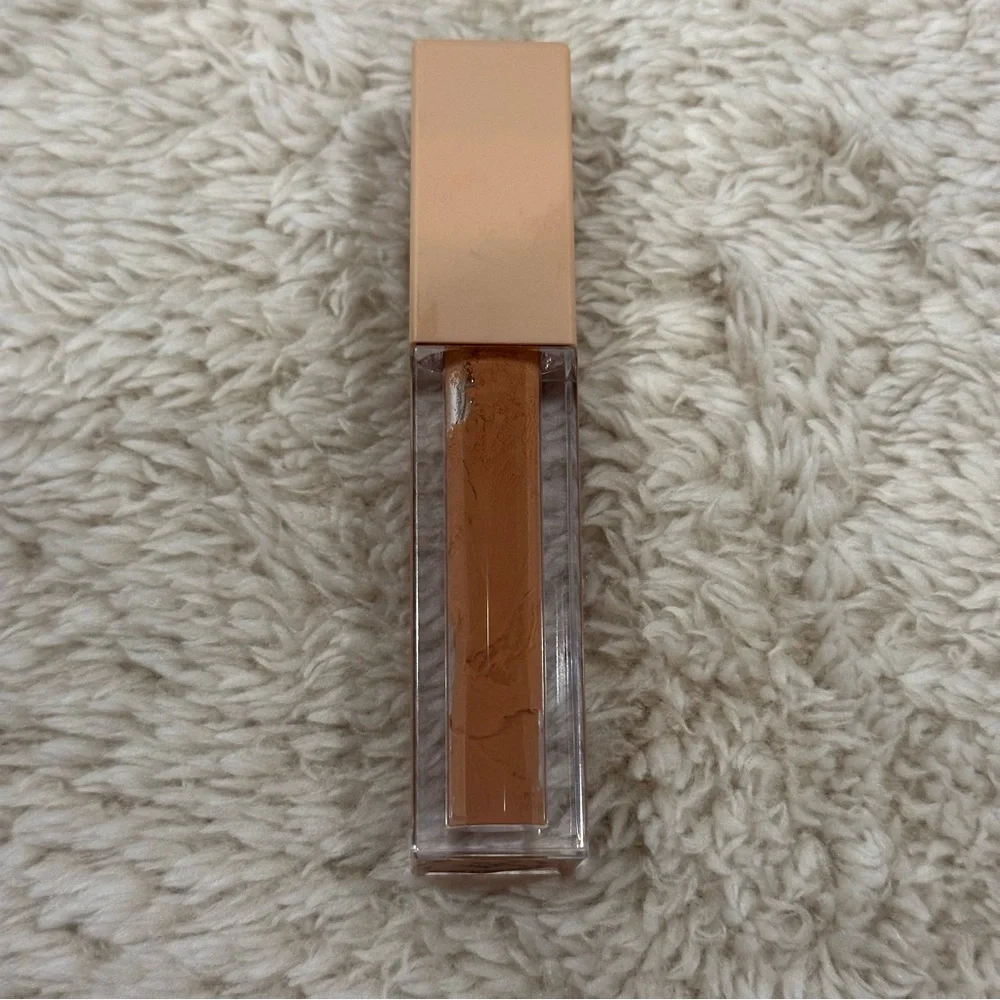 kkw beauty nude 2 lip gloss